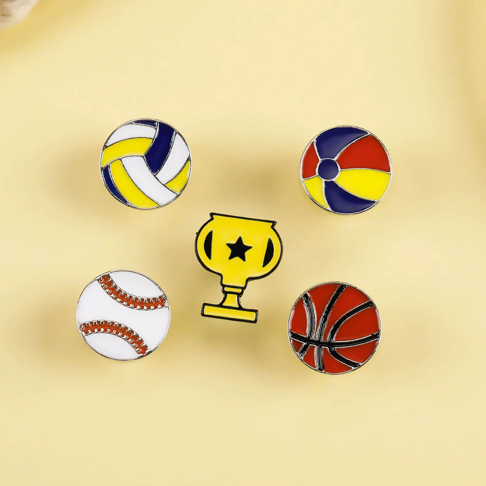 Creative Ball Games Enamel Pin - Badminton Icon บทวิจารณ์และราคา