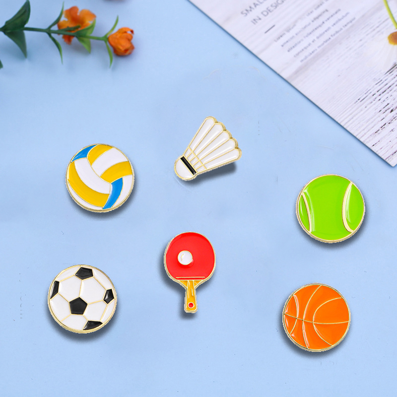 Football Cartoon Brooch Basket - Badminton Icon บทวิจารณ์และราคา