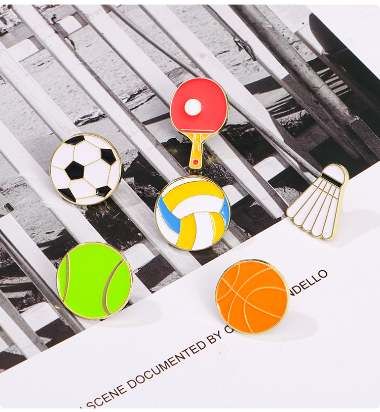 Football Cartoon Brooch Basket - Badminton Icon บทวิจารณ์และราคา